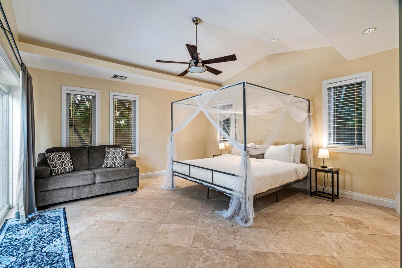 #1 Fort Lauderdale House - Heated Salt Water Pool - Private Oasis-Updated Gorgeous 3Br 3Ba - Las Olas Bagian luar foto