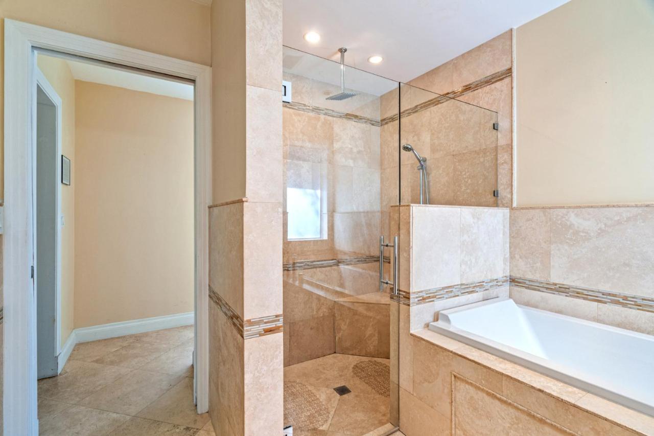 #1 Fort Lauderdale House - Heated Salt Water Pool - Private Oasis-Updated Gorgeous 3Br 3Ba - Las Olas Bagian luar foto