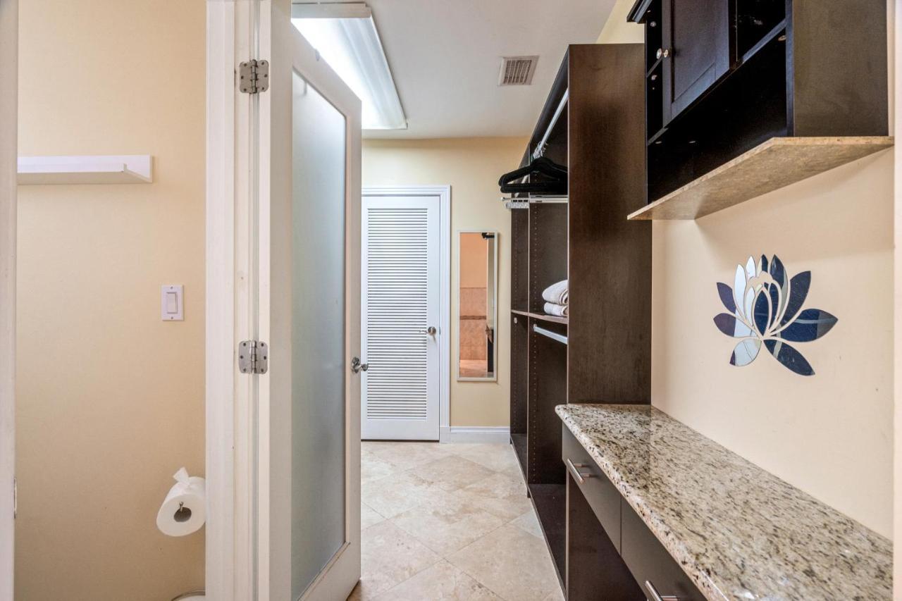 #1 Fort Lauderdale House - Heated Salt Water Pool - Private Oasis-Updated Gorgeous 3Br 3Ba - Las Olas Bagian luar foto